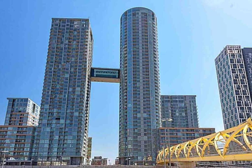 Deluxe Suite Toronto Extérieur photo
